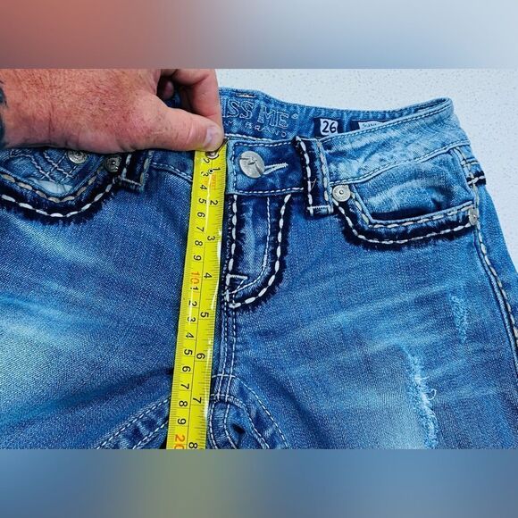 Miss Me Sunny Bootcut Jeans 26x30 Stretch Distressed EUC Embroidered - Picture 5 of 11